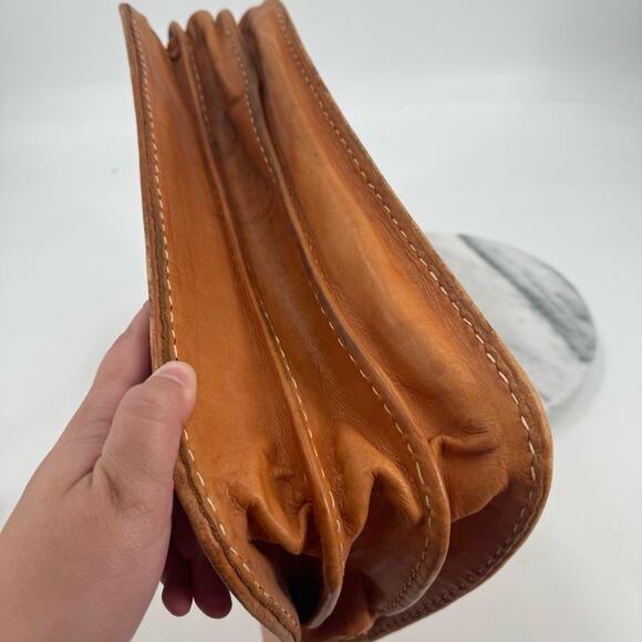 Vintage Tooled leather Western Briefcase - Picture 10 of 16